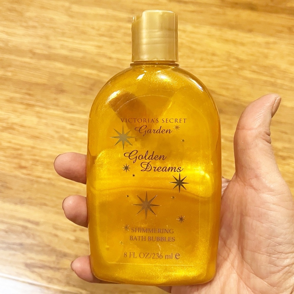 Vtg RARE Victoria's Secret Golden Dreams Shimmering Bath Bubbles- Discontinued